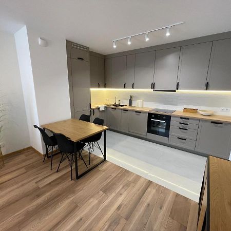 Newport Industrial Apartment Warschau Buitenkant foto