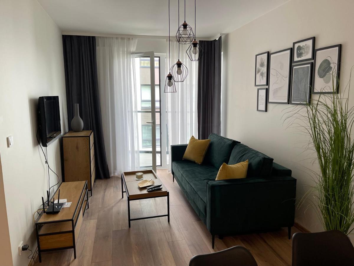 Newport Industrial Apartment Warschau Buitenkant foto