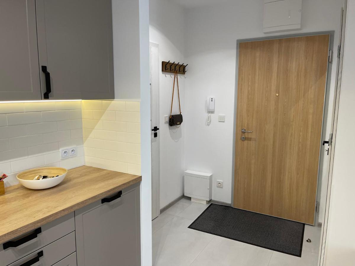 Newport Industrial Apartment Warschau Buitenkant foto